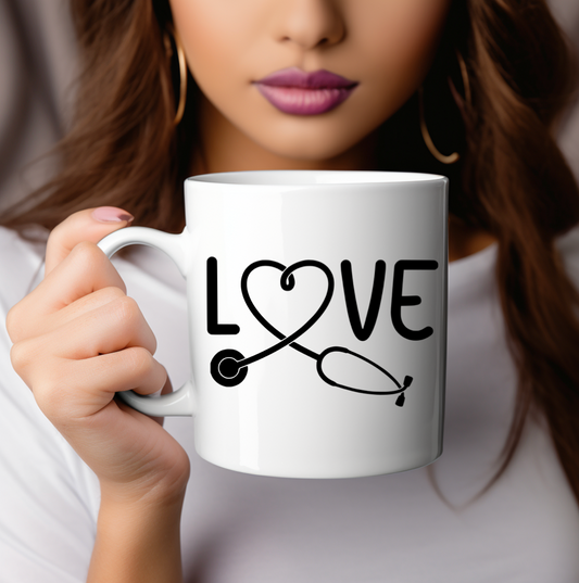 Taza de amor con estetoscopio